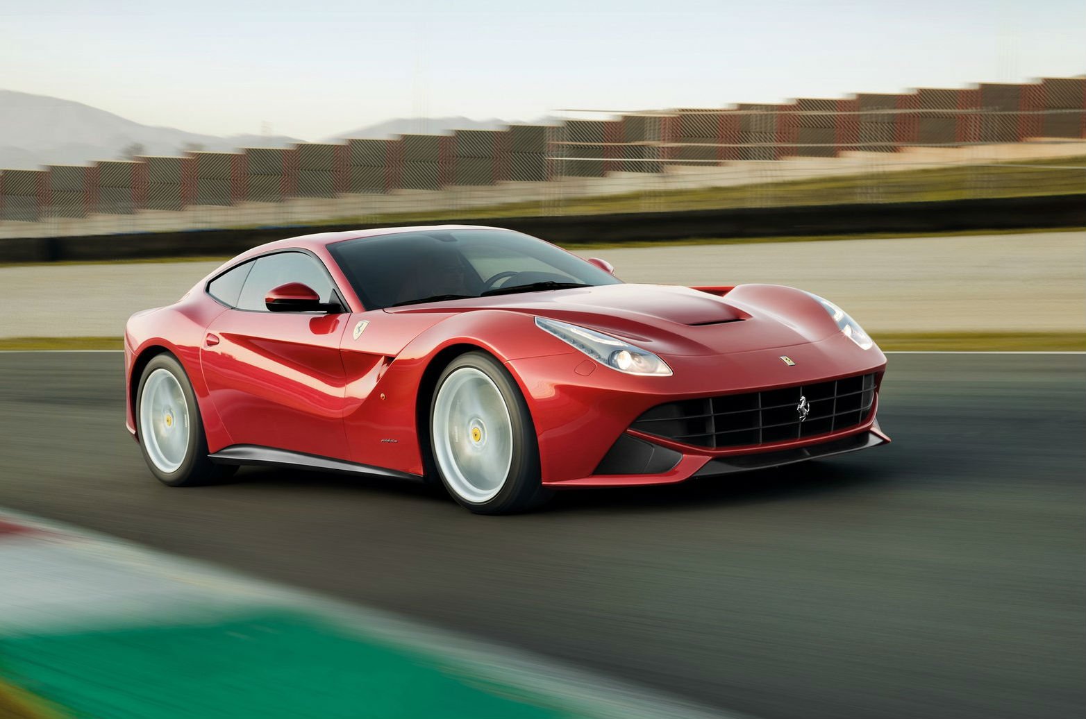 Ferrari-F12berlinetta