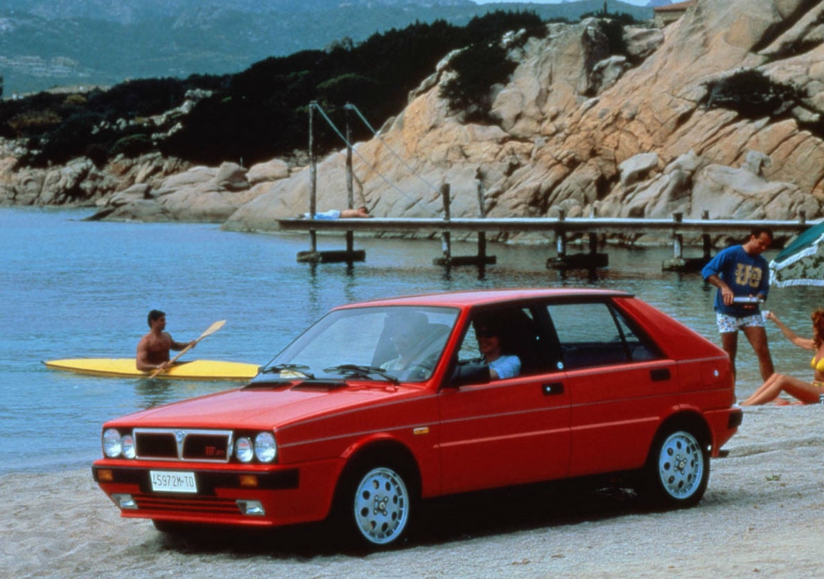 Lancia-Delta_HF