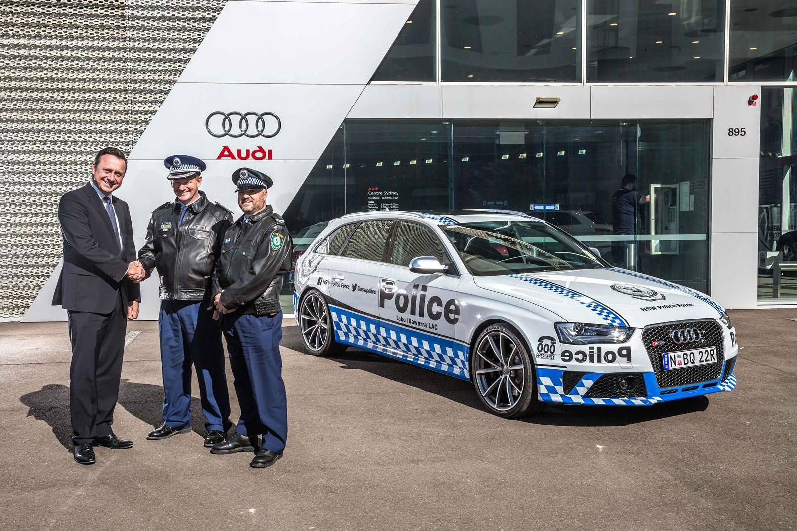 Audi RS4 policia 1