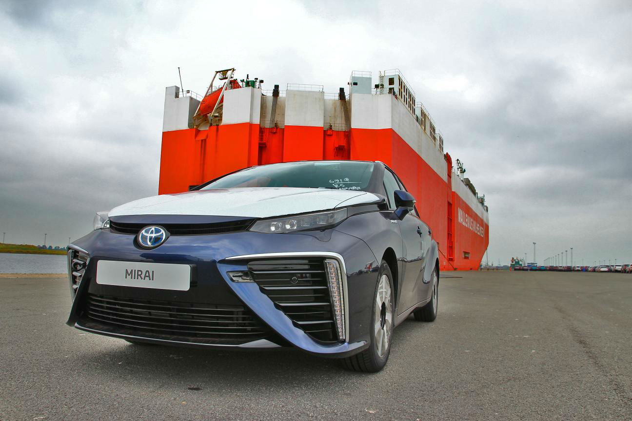 Toyota Mirai: el coche del futuro ya está en Europa