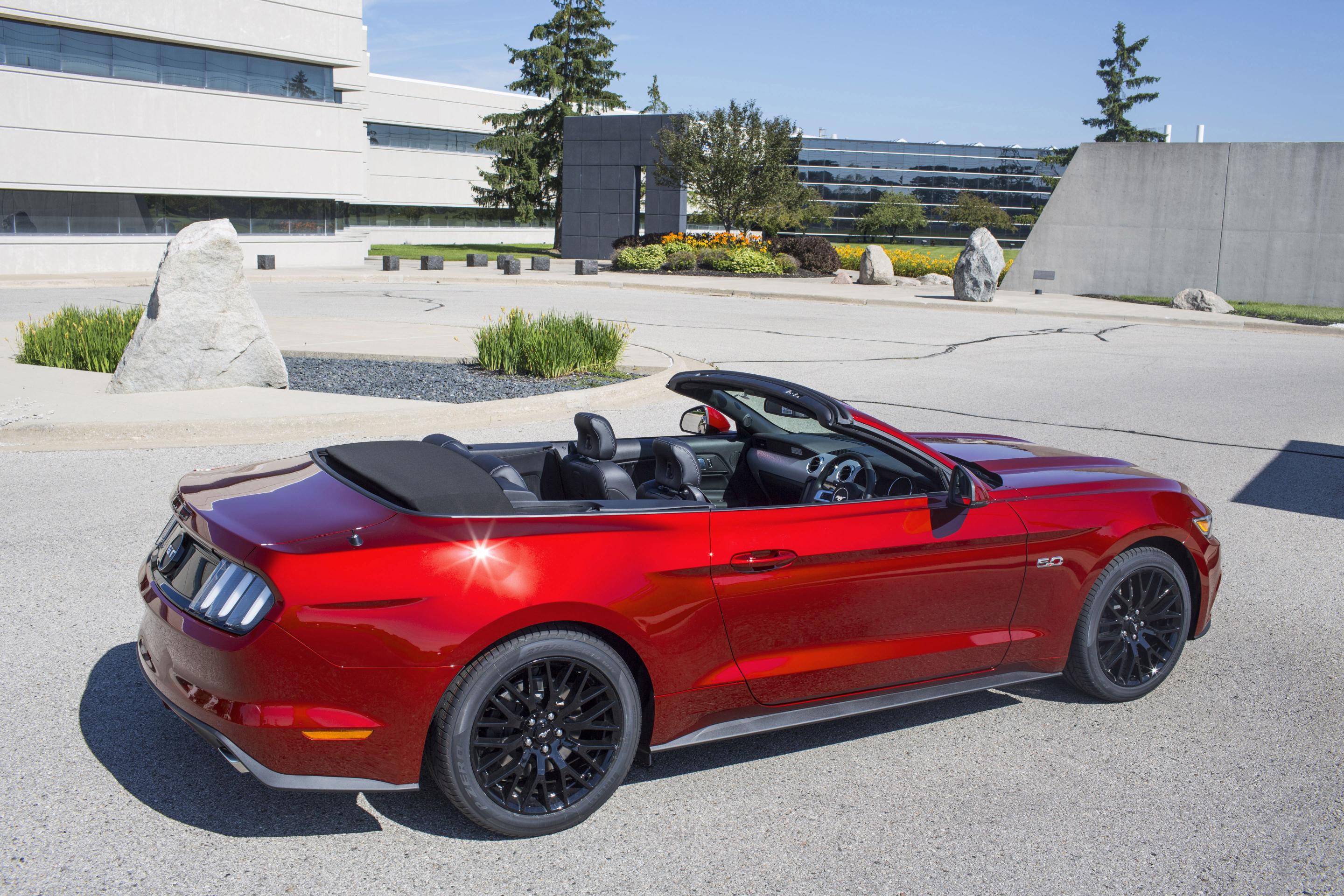 Ford Mustang 2