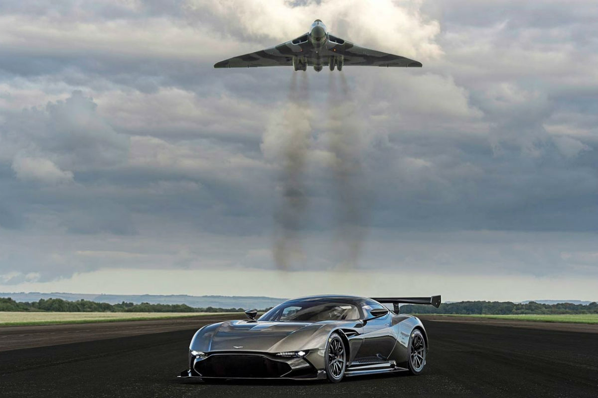 Aston Martin Vulcan 2