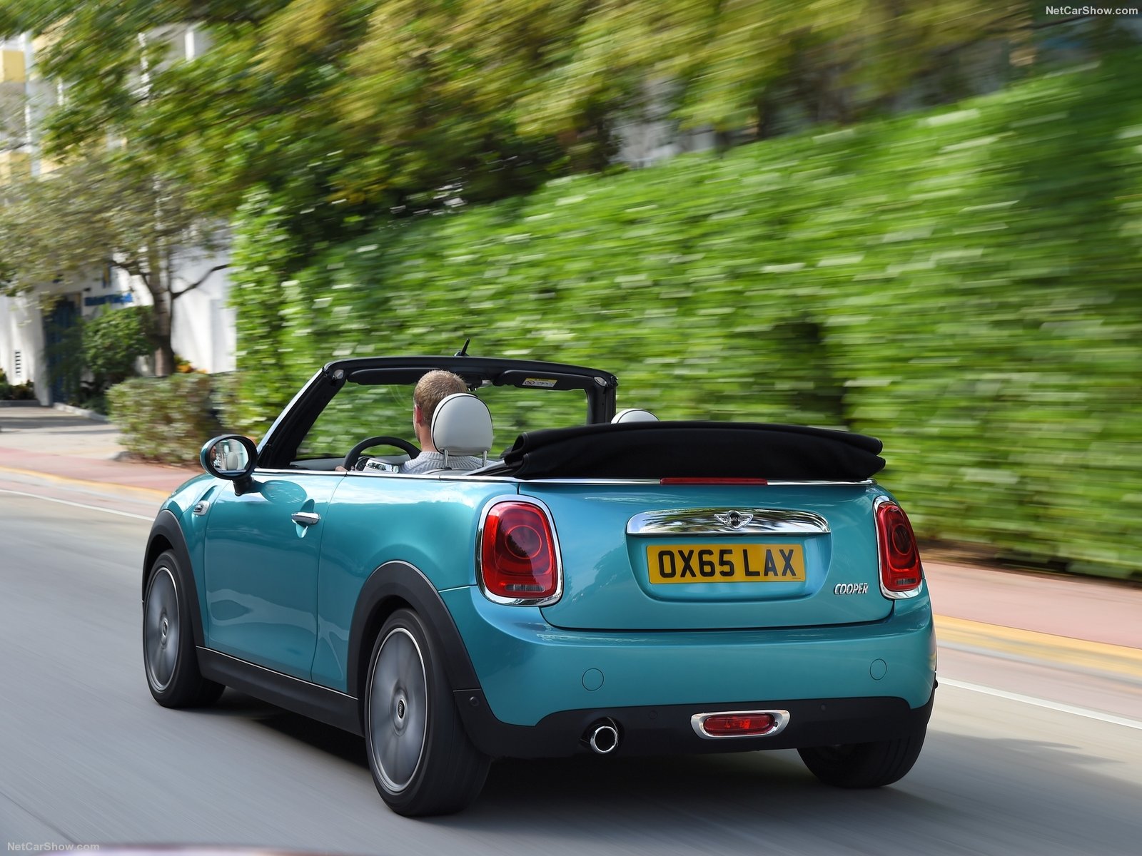 Mini Cabrio 2