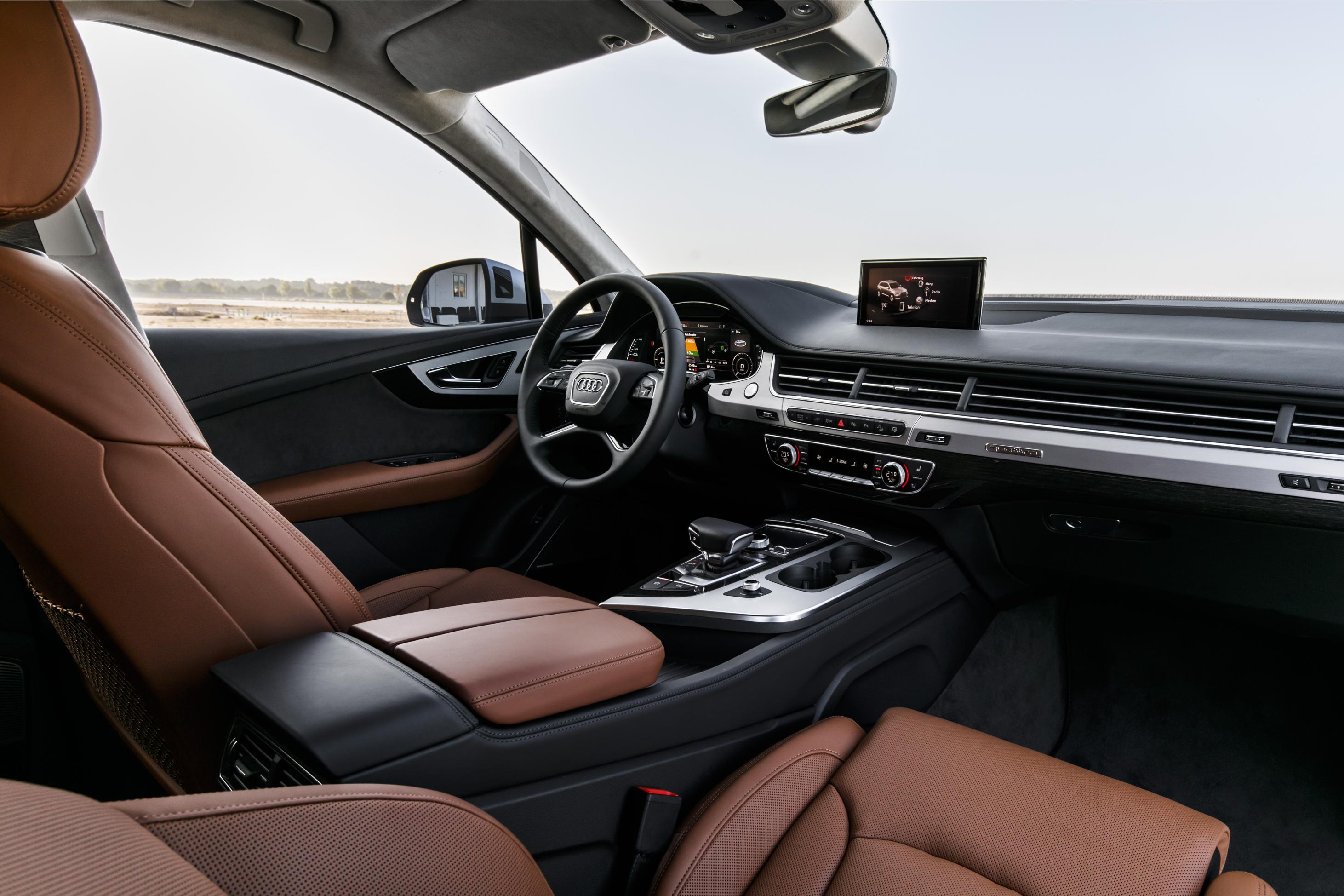 Audi Q7 e-tron 3