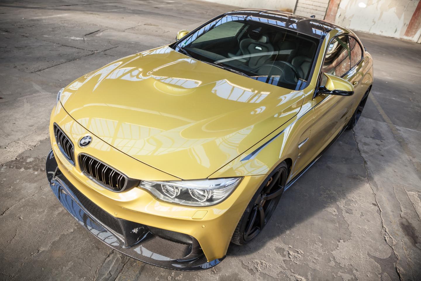 BMW M4 Carbonfiber Dynamics 3