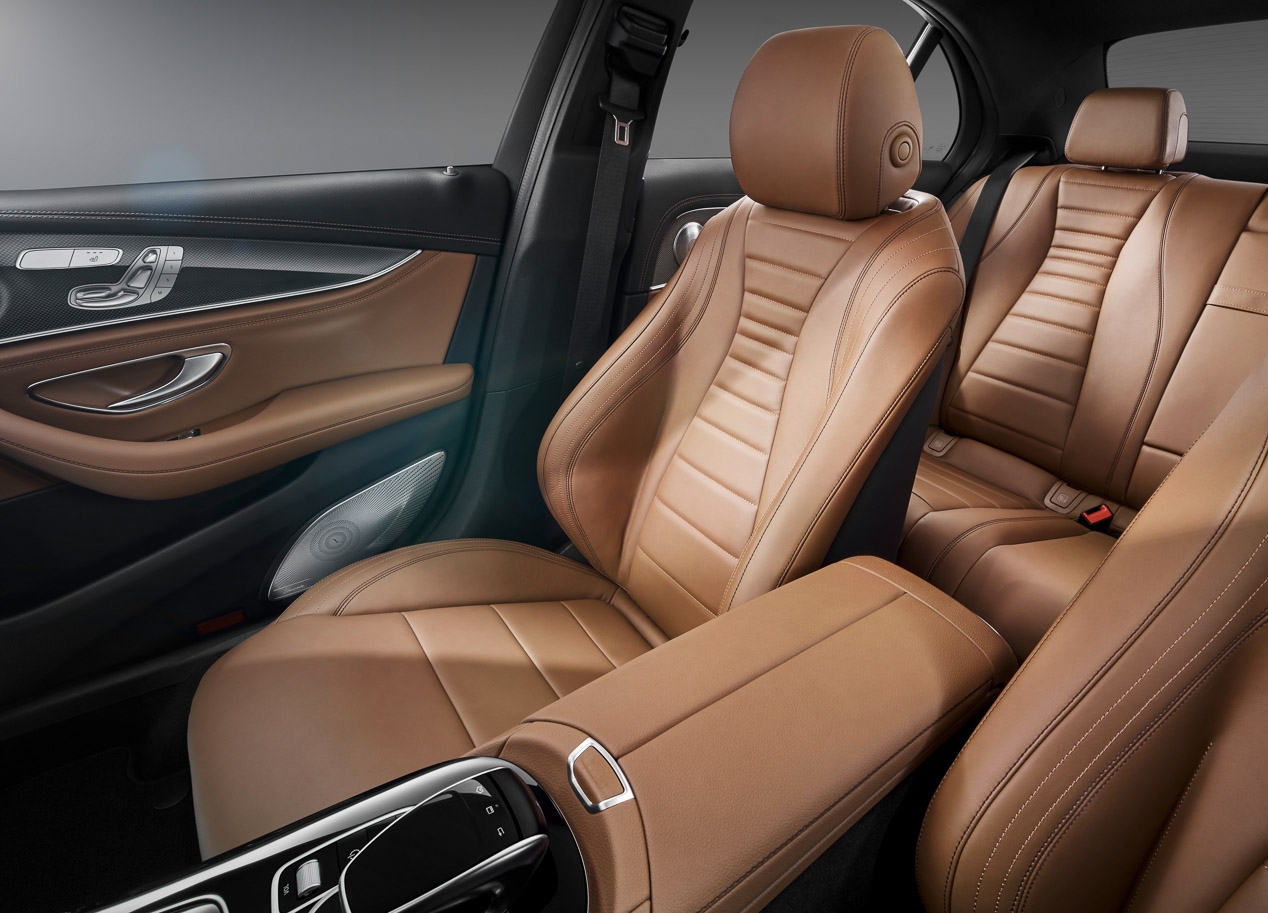 Mercedes Clase E interior 2