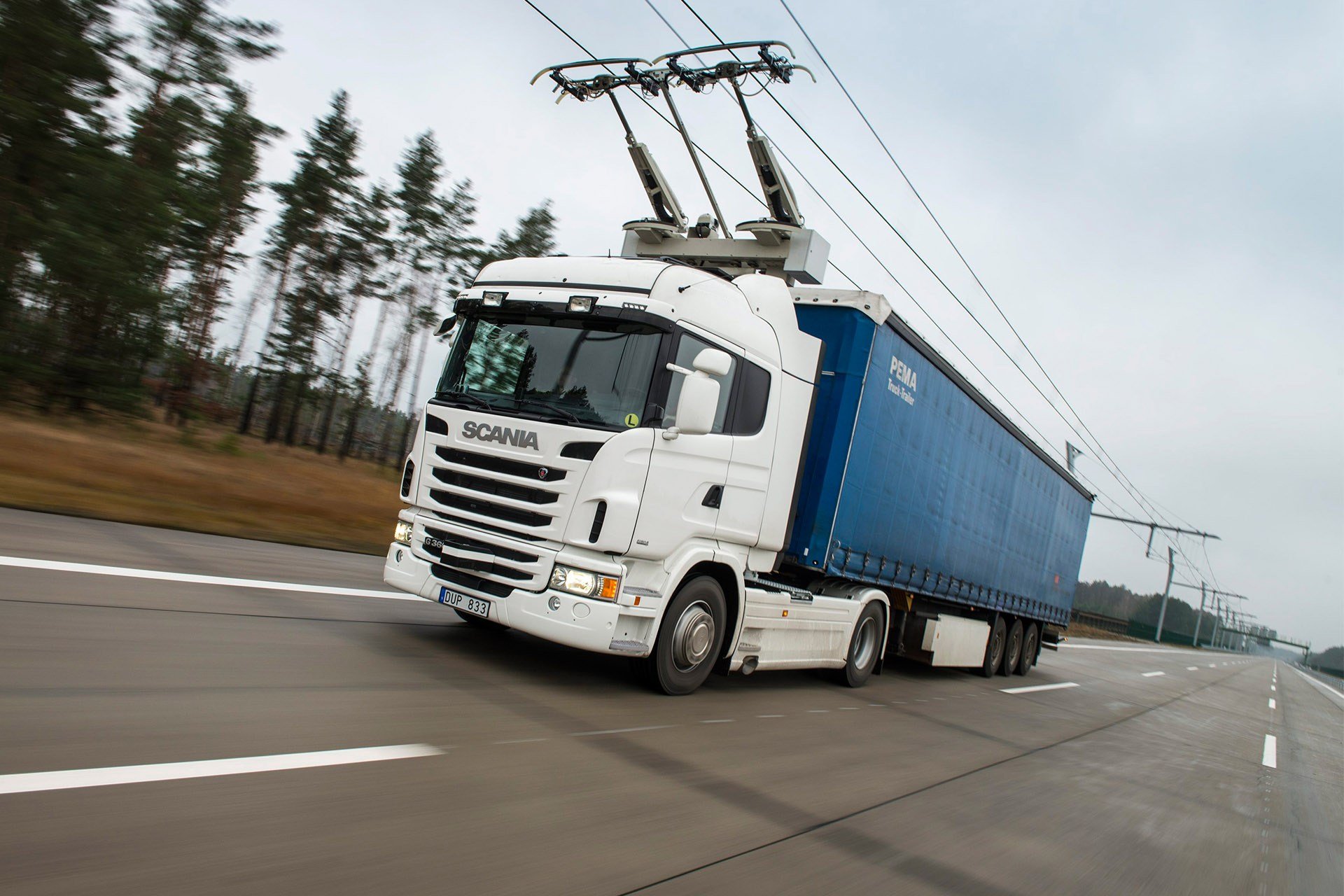 Siemens und Scania forschen gemeinsam am elektrifizierten Straßengüterverkehr / Siemens and Scania are conducting joint research into the electrification of road freight traffic