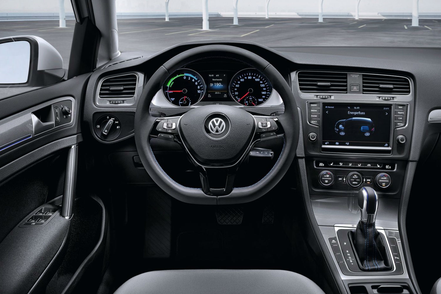 Volkswagen e-Golf 2