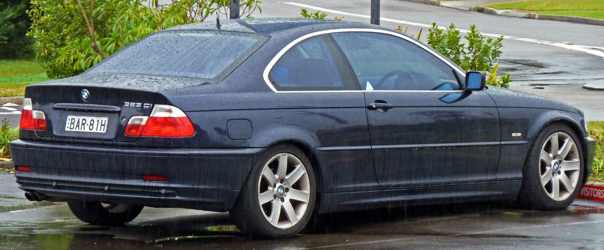 BMW 323