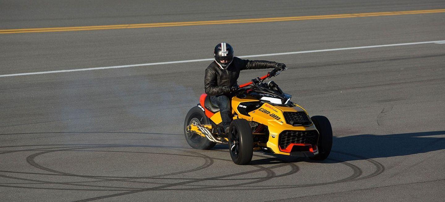 Can-Am Spyder F3 Turbo Concept 1