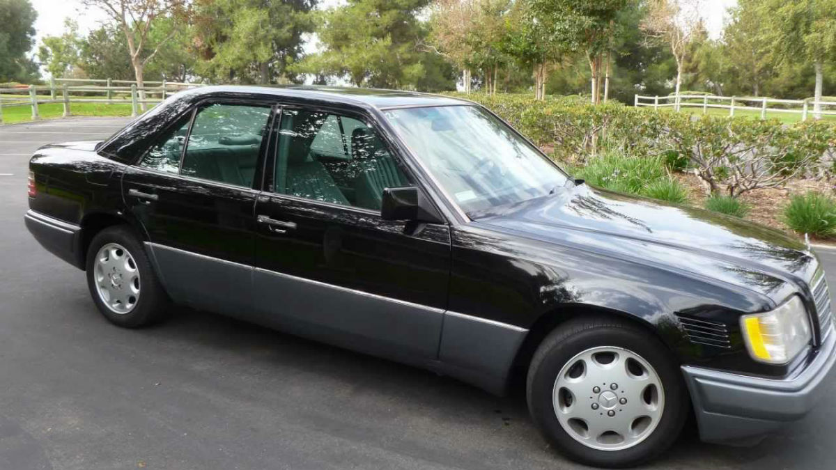 Mercedes E300