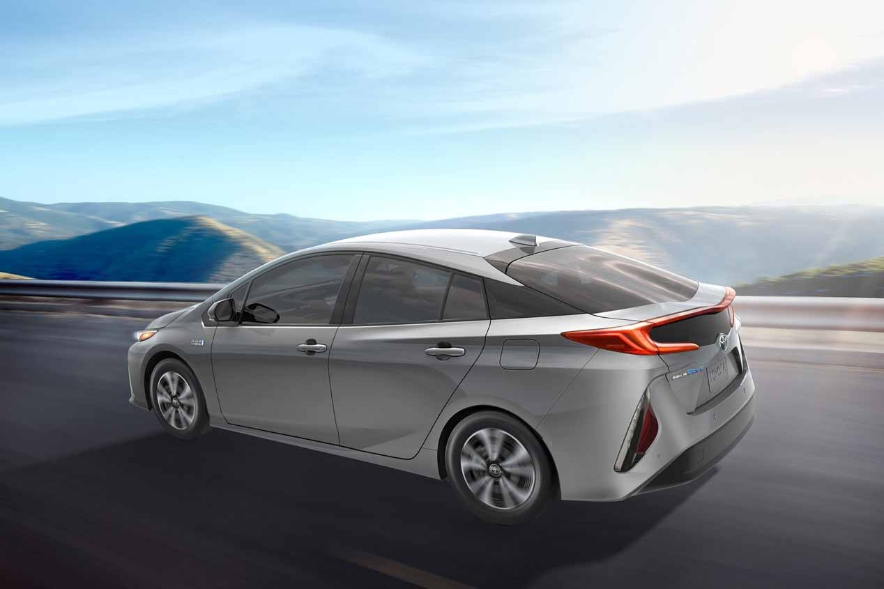 Toyota Prius Plug-In Hybrid 2