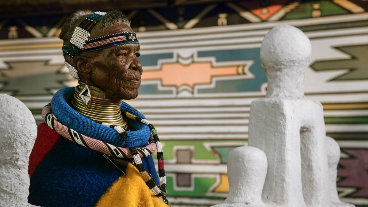 bmw-serie-7-individual-by-esther-mahlangu-1