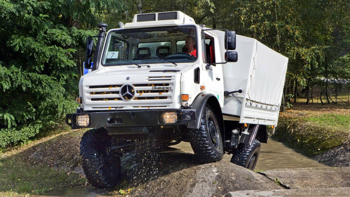 mercedes-unimog-1