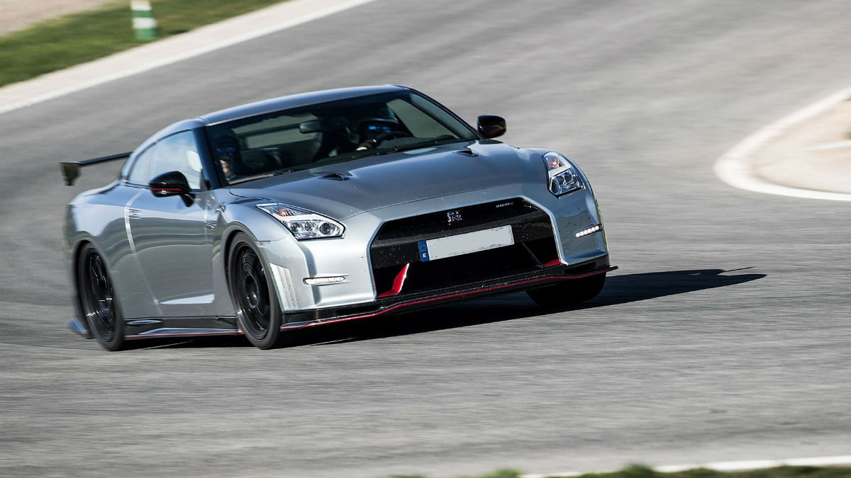 Nissan GT-R