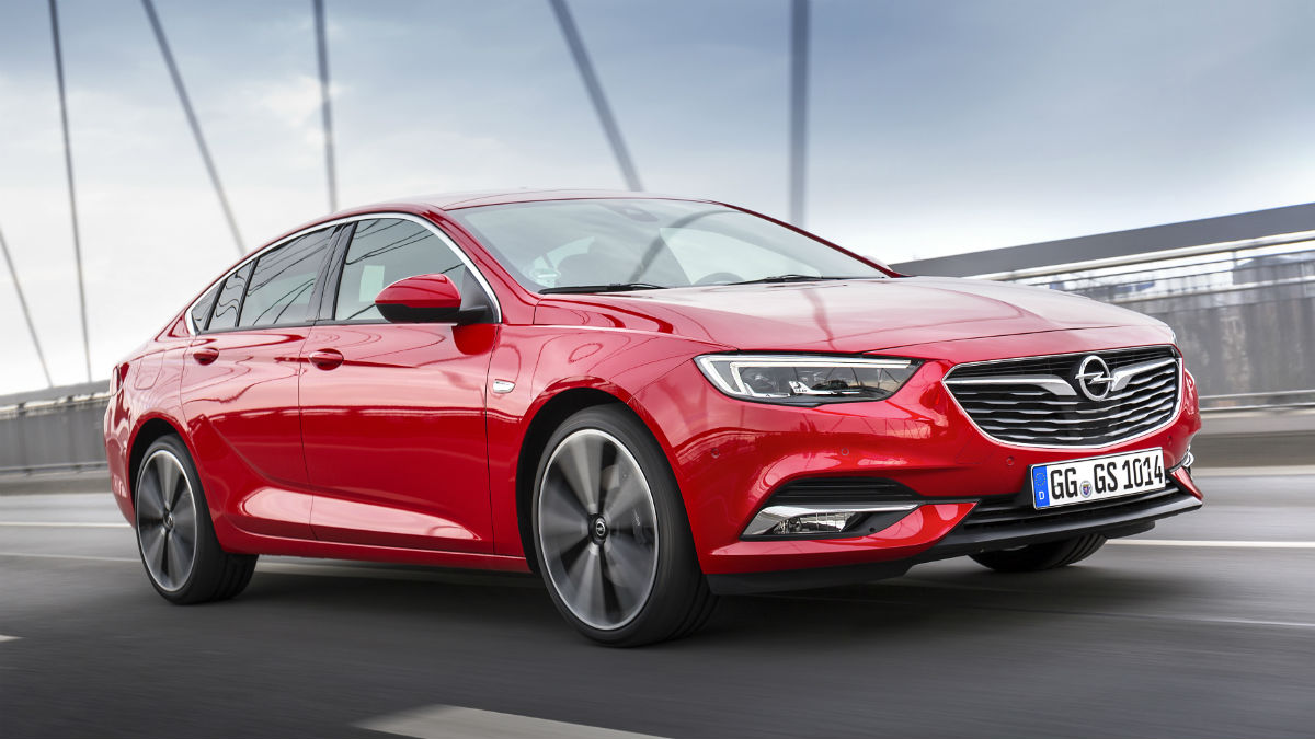 El nuevo Opel Insignia llega al mercado español en el mes de junio por un precio de partida de 28.658 euros.