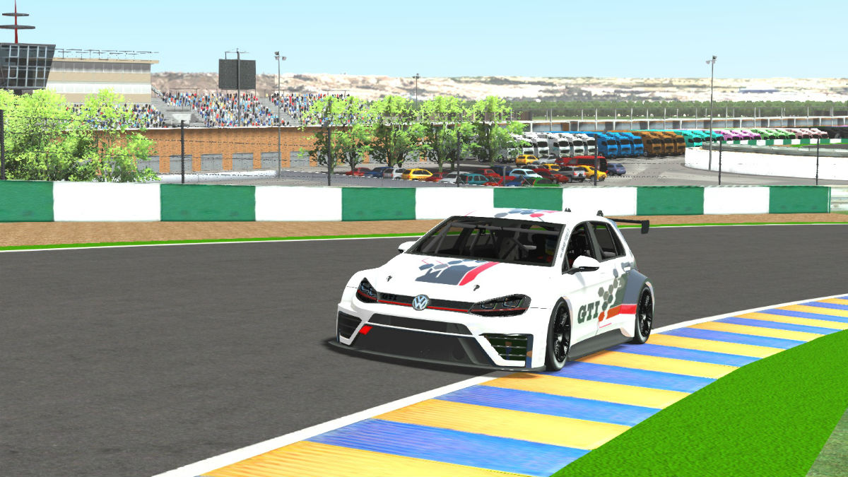 Una competición virtual puede llevarte a sentir en primera persona lo que supone volar a bordo del Volkswagen Golf GTI TCR en el circuito del Jarama.