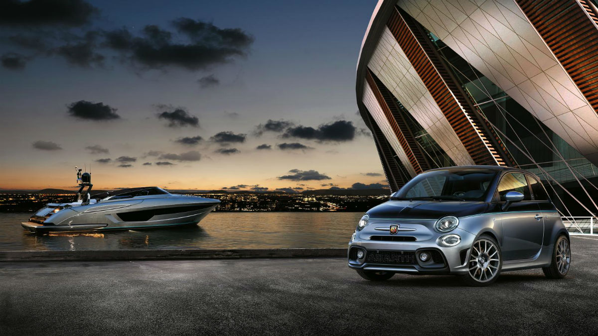 El Abarth 695 Rivale llega como fruto de la colaboración de la marca del escorpión con Riva.