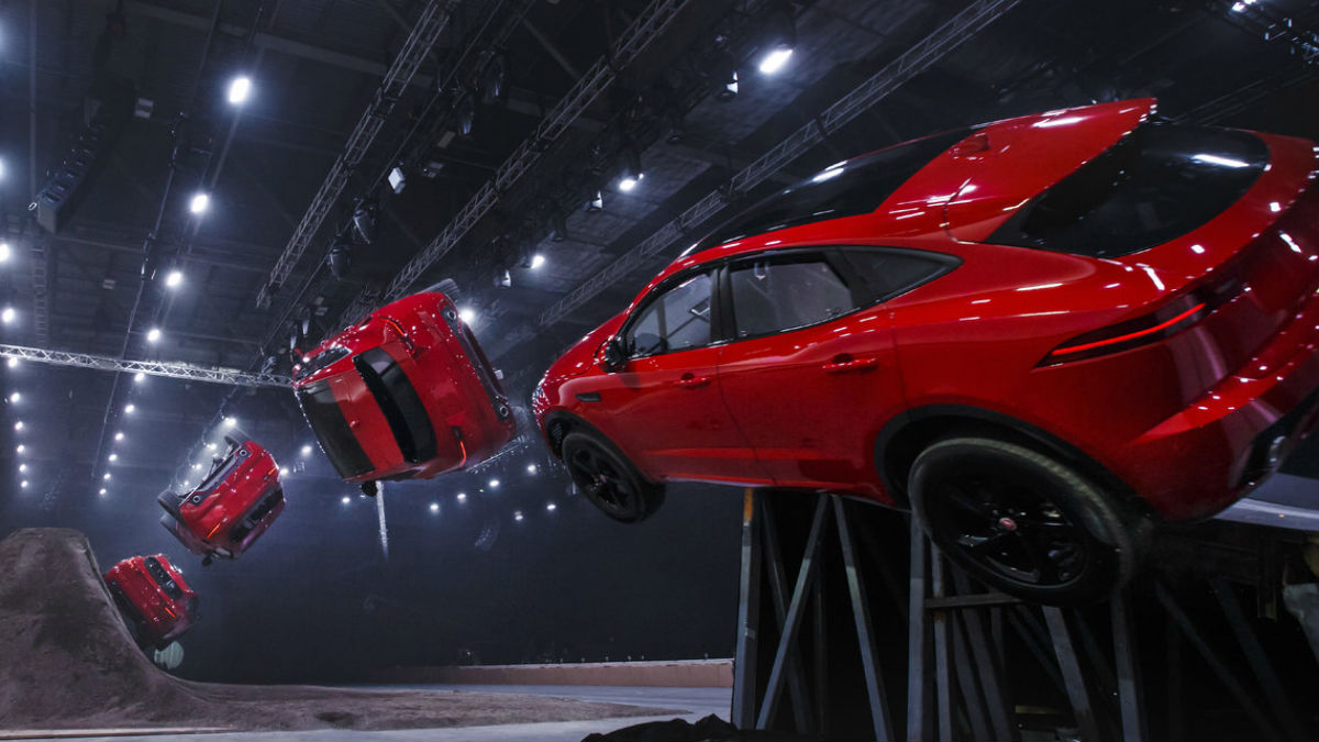 El Jaguar E-Pace se presente con un récord del mundo.