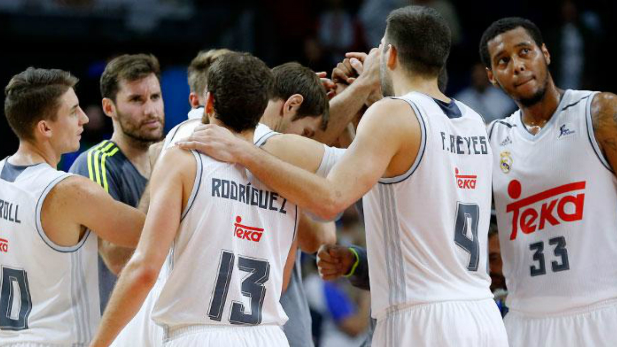 Piña de los jugadores del Real Madrid. (www.realmadrid.com)