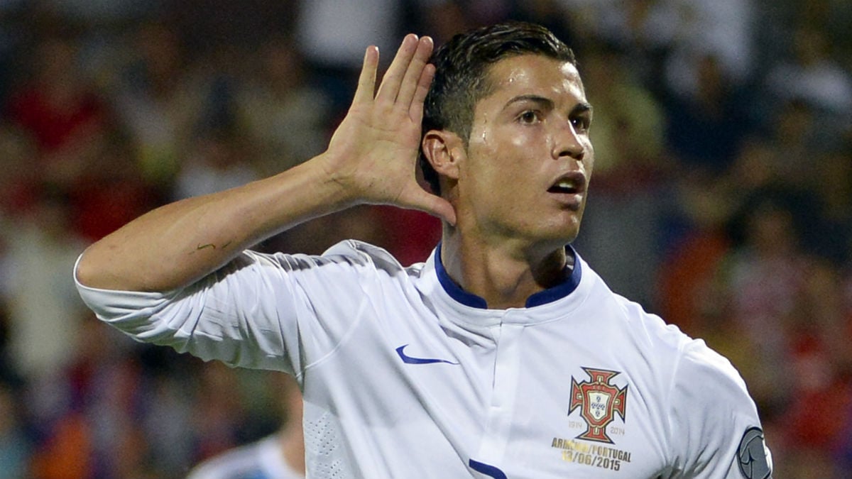 Cristiano Ronaldo celebra un gol con Portugal. (AFP)