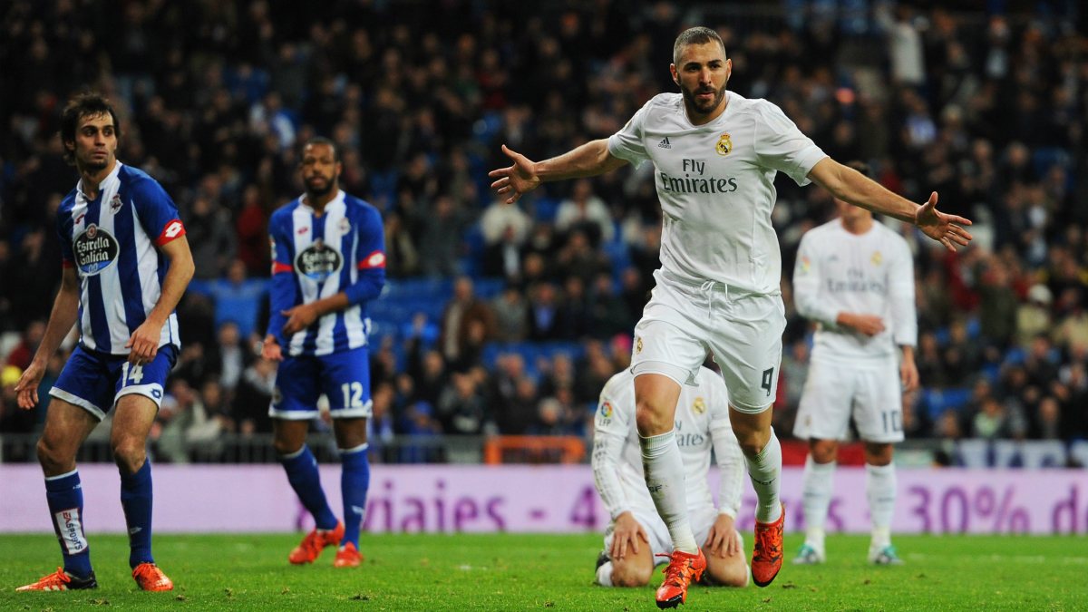 Karim Benzema celebra un gol con el Real Madrid. (Getty)