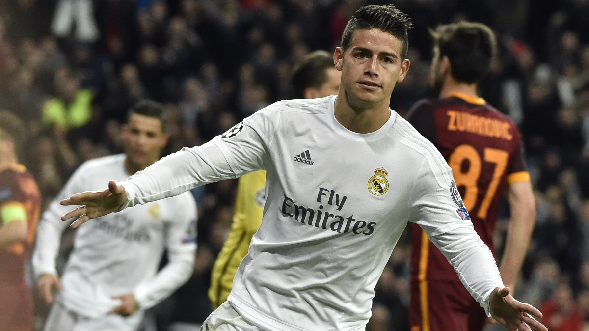James celebra un gol en el partido contra la Roma. (AFP)