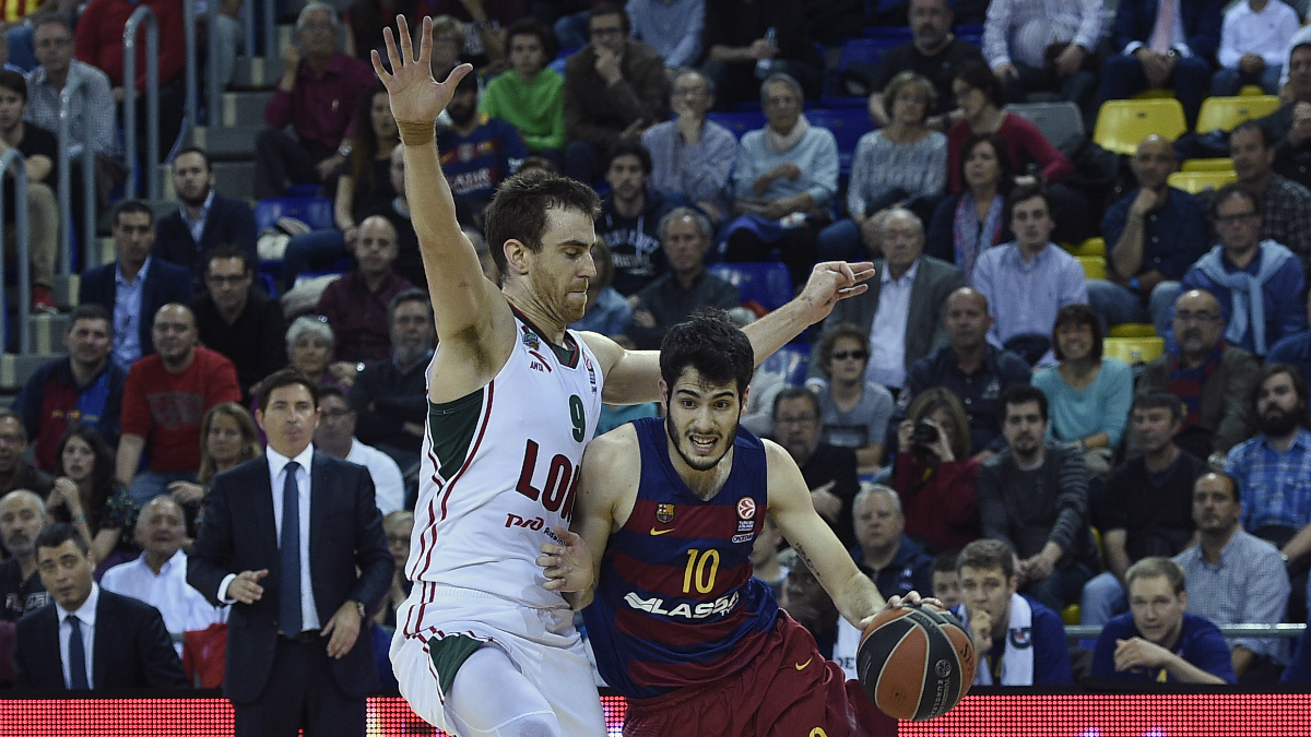 Víctor Claver, en un partido con Lokomotiv Kuban. (AFP)