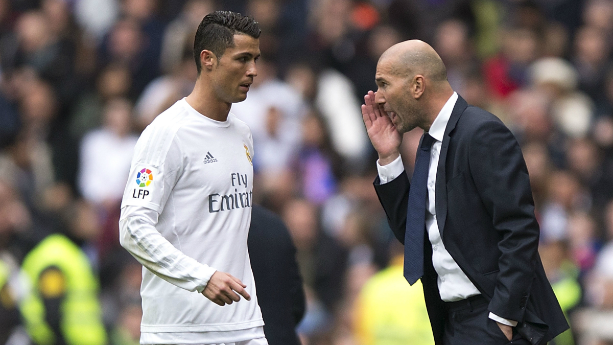 Zidane y Cristiano Ronaldo, en un partido del Real Madrid. (Getty)