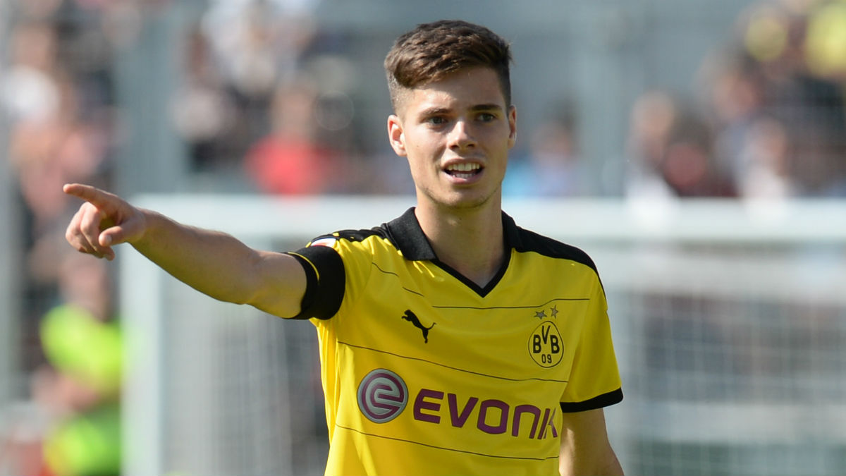 Weigl, en un partido con el Dortmund. (AFP)