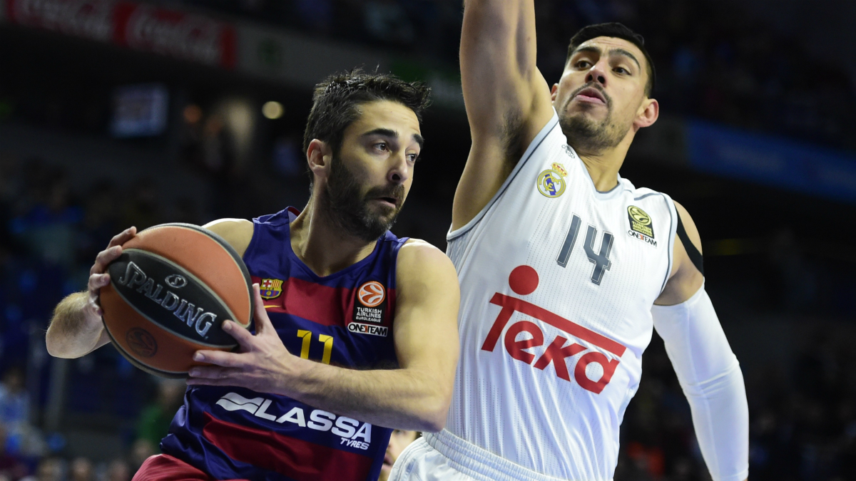 Navarro, en un partido contra el Real Madrid. (AFP)