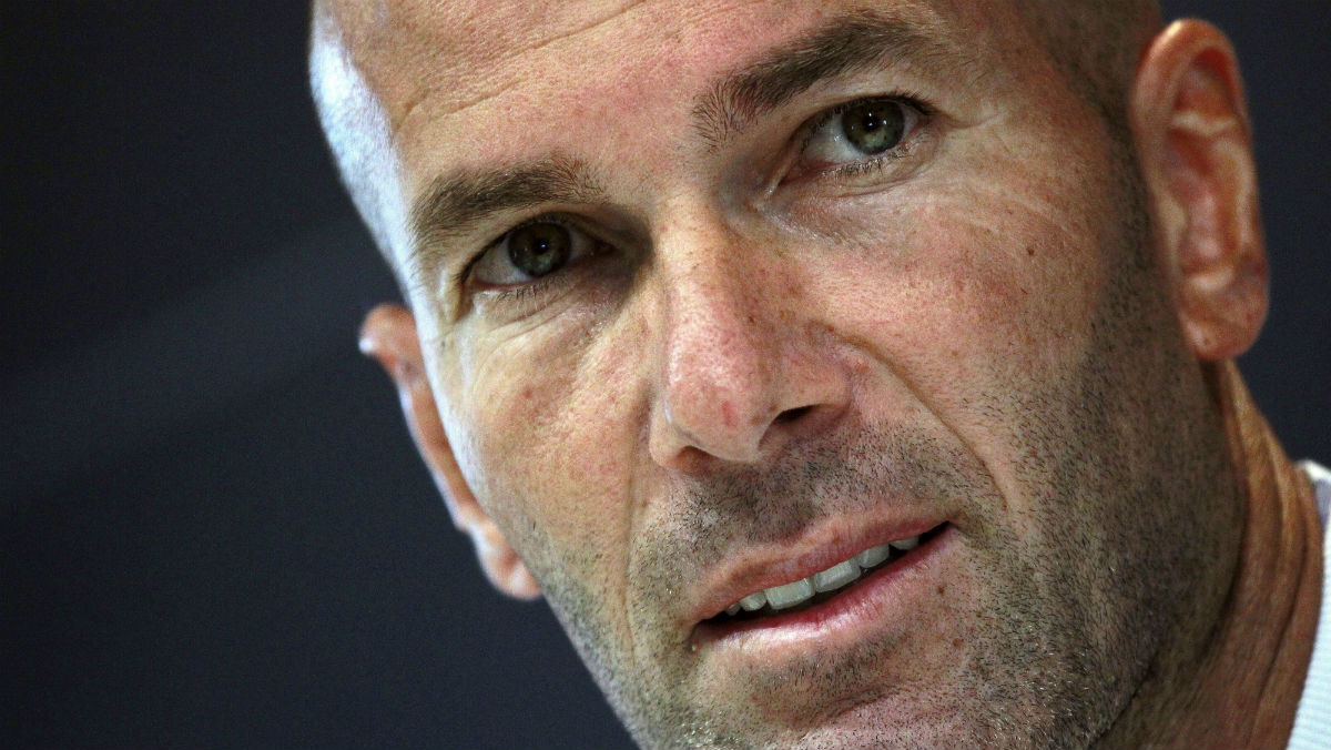 Zidane, en una rueda de prensa. (EFE)
