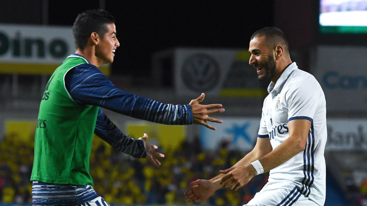 Benzema y James Rodríguez celebran el 1-2 en Las Palmas. (Getty)