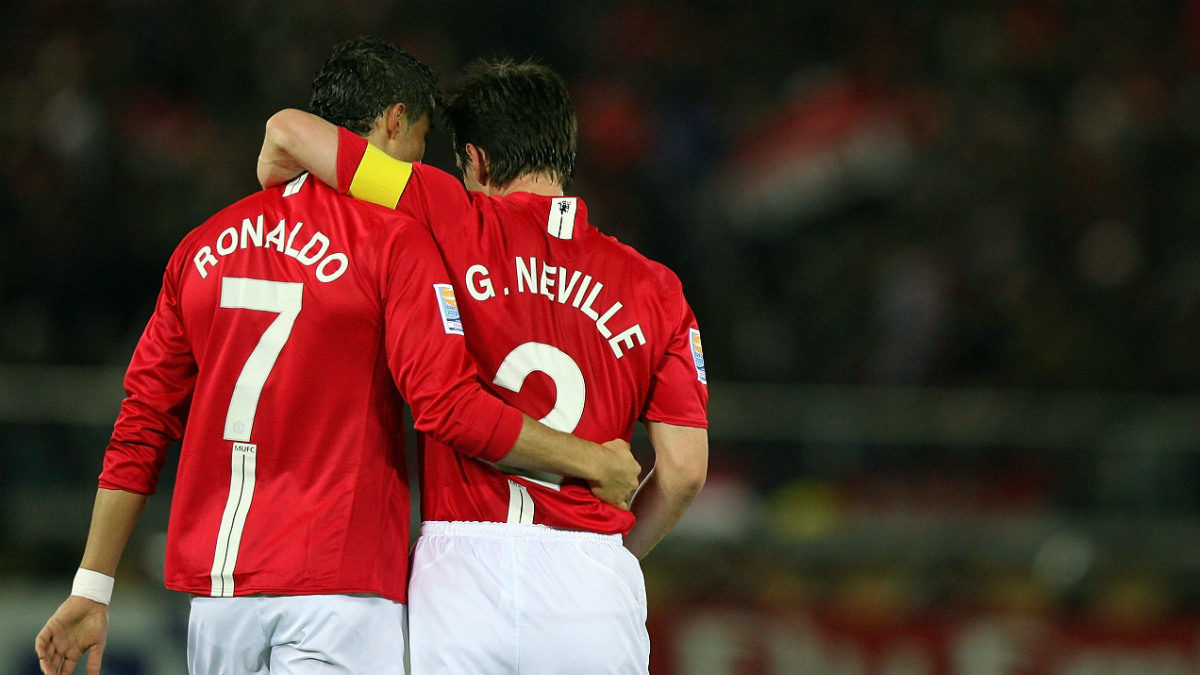 Cristiano y Gary Neville durante su etapa en el Manchester United. (Getty)