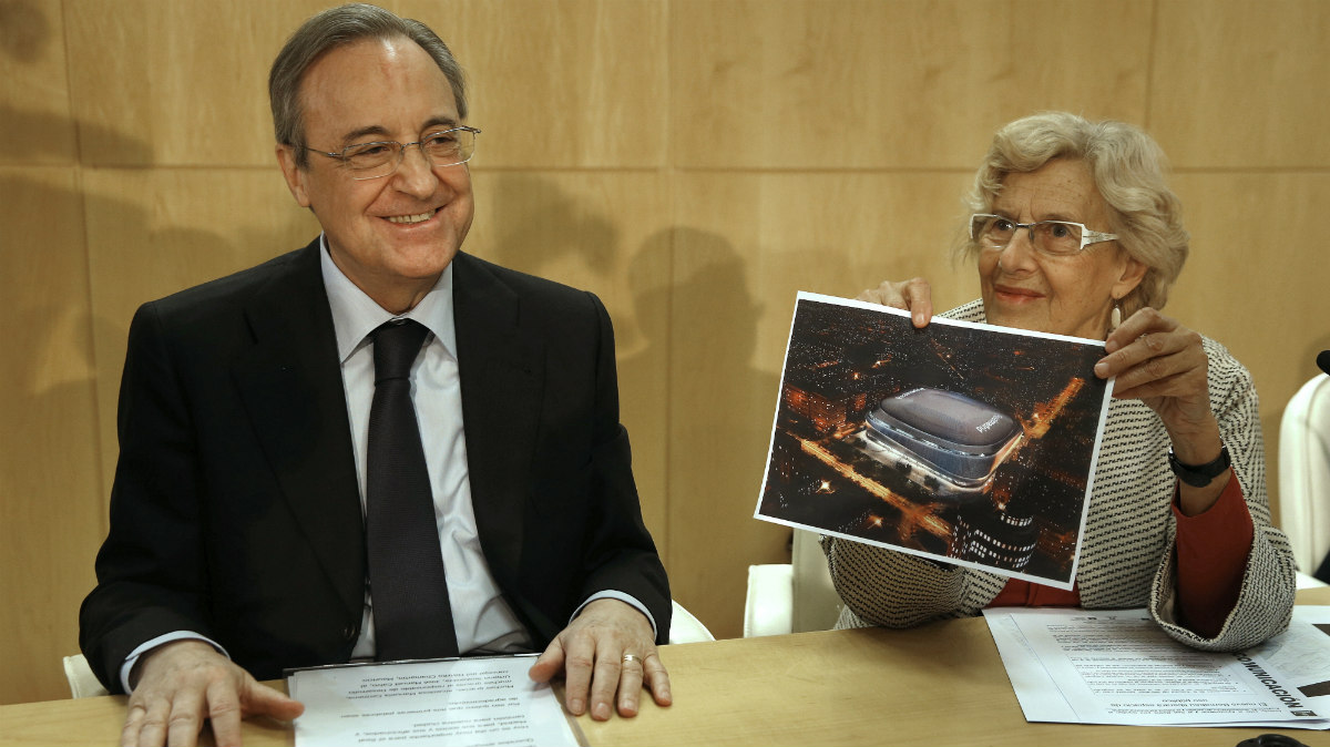 Florentino Pérez y Manuela Carmena presentaron el acuerdo. (EFE)