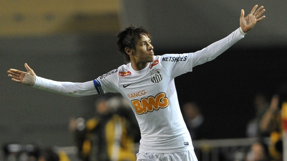 Neymar durante su último año en el Santos. (AFP)
