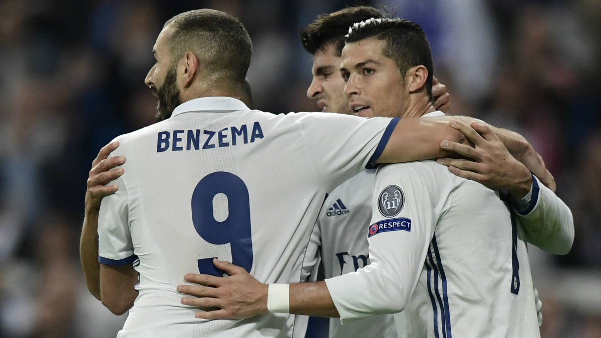 Los jugadores del Real Madrid celebran un gol. (AFP)