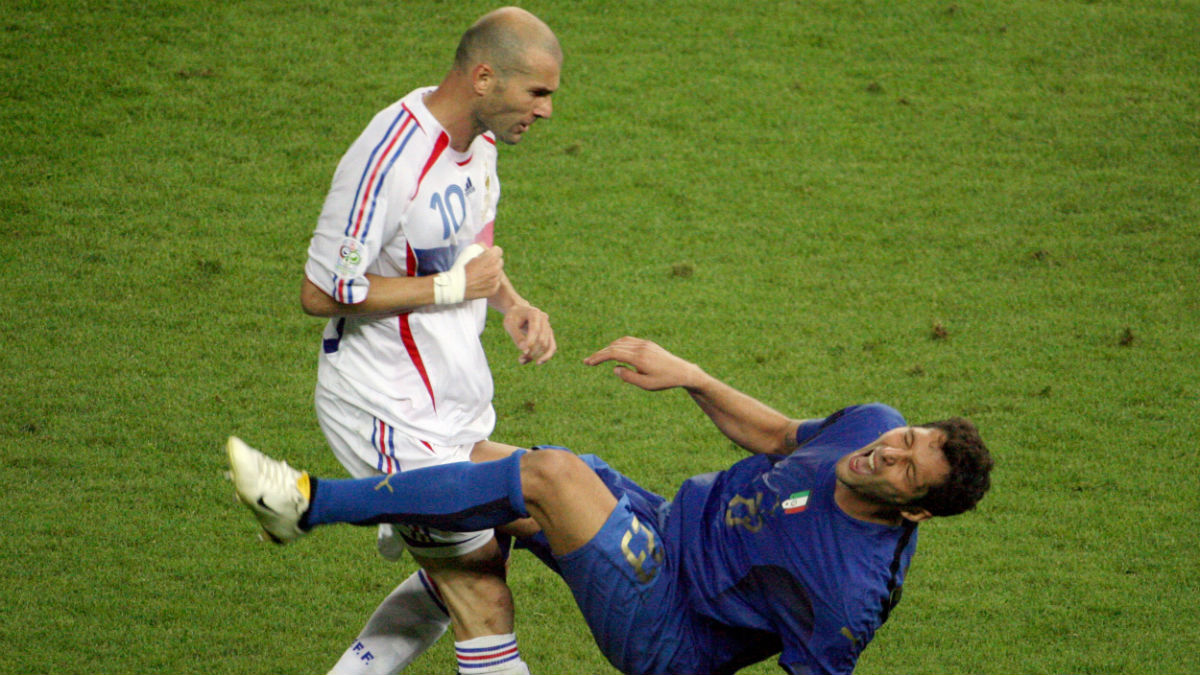 Zidane y Materazzi durante la final del Mundial 2006. (AFP)