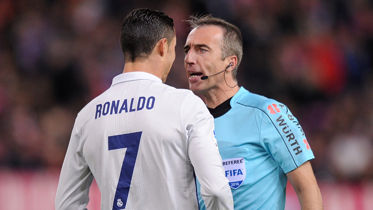 Borbalán perjudicó al Real Madrid contra Valencia y Atlético de Madrid.