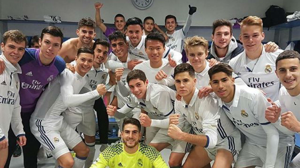 El Castilla celebra una victoria en el vestuario. (Instagram)