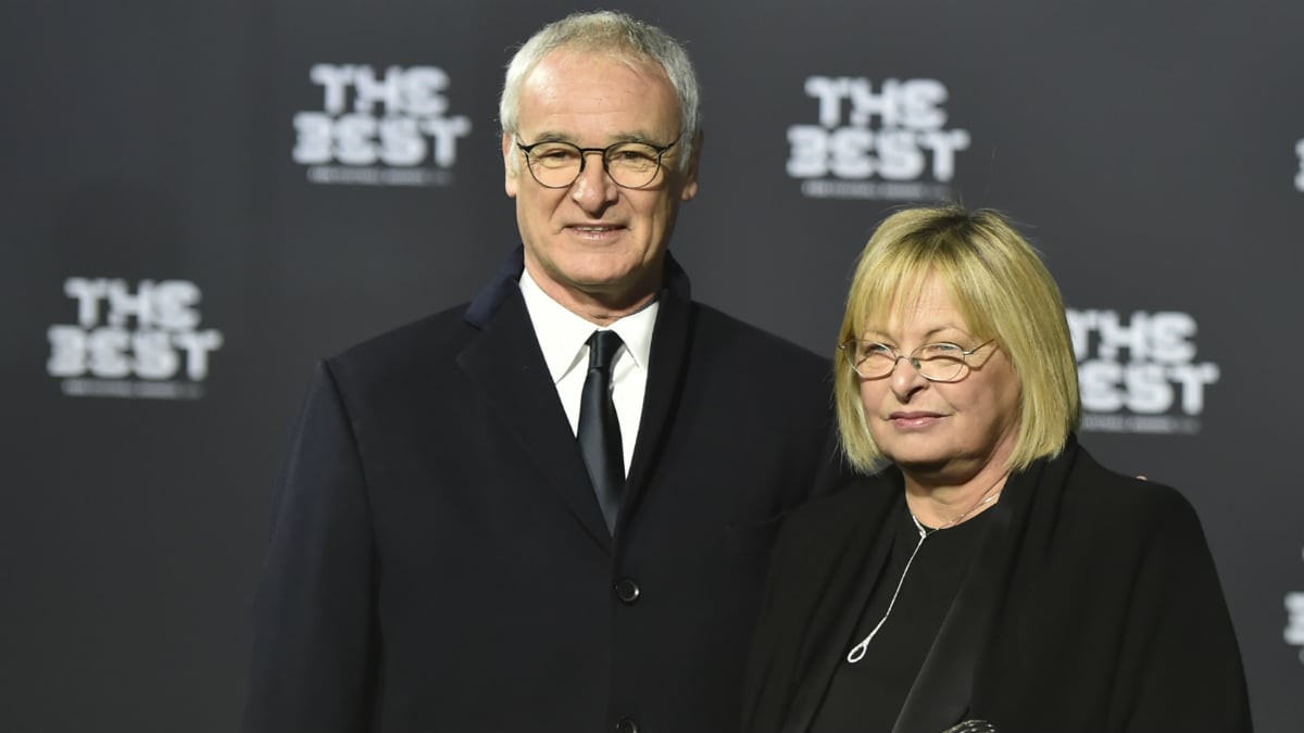 Claudio Ranieri llegando a la gala del FIFA The Best. (AFP)