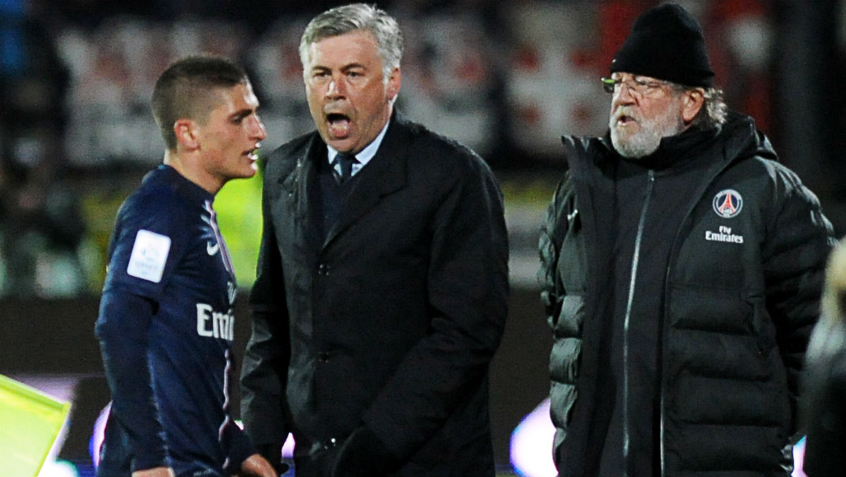 Ancelotti abronca a Verratti en un partido con el PSG. (AFP)