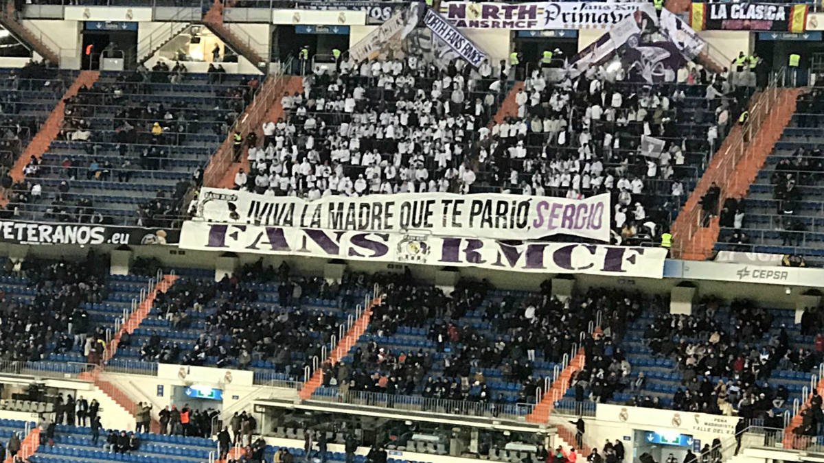 Los FANS RMCF desplegaron una pancarta en favor de Sergio Ramos. (Foto: Iván Martín)