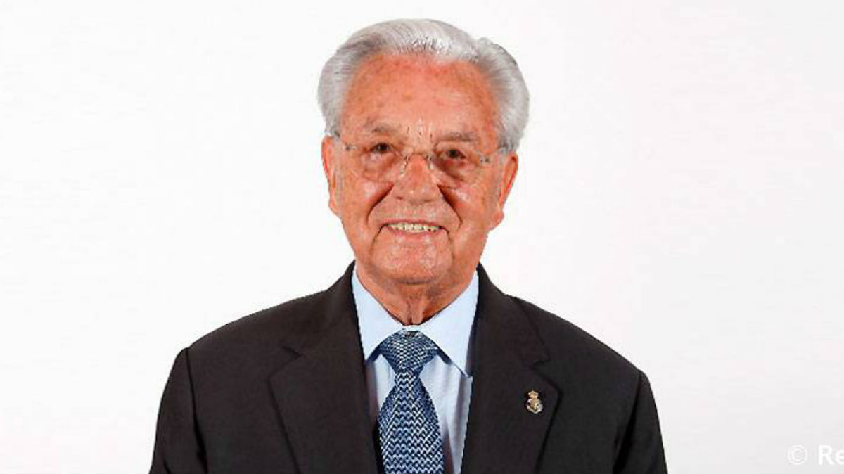 Luis Gómez-Montejano, miembro de la Junta Directiva del Real Madrid y presidente del club en 2006