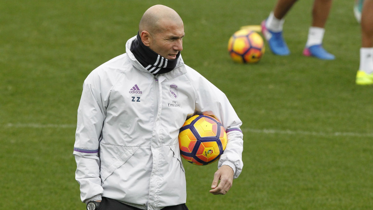 Zidane, en un entrenamiento. (AFP)
