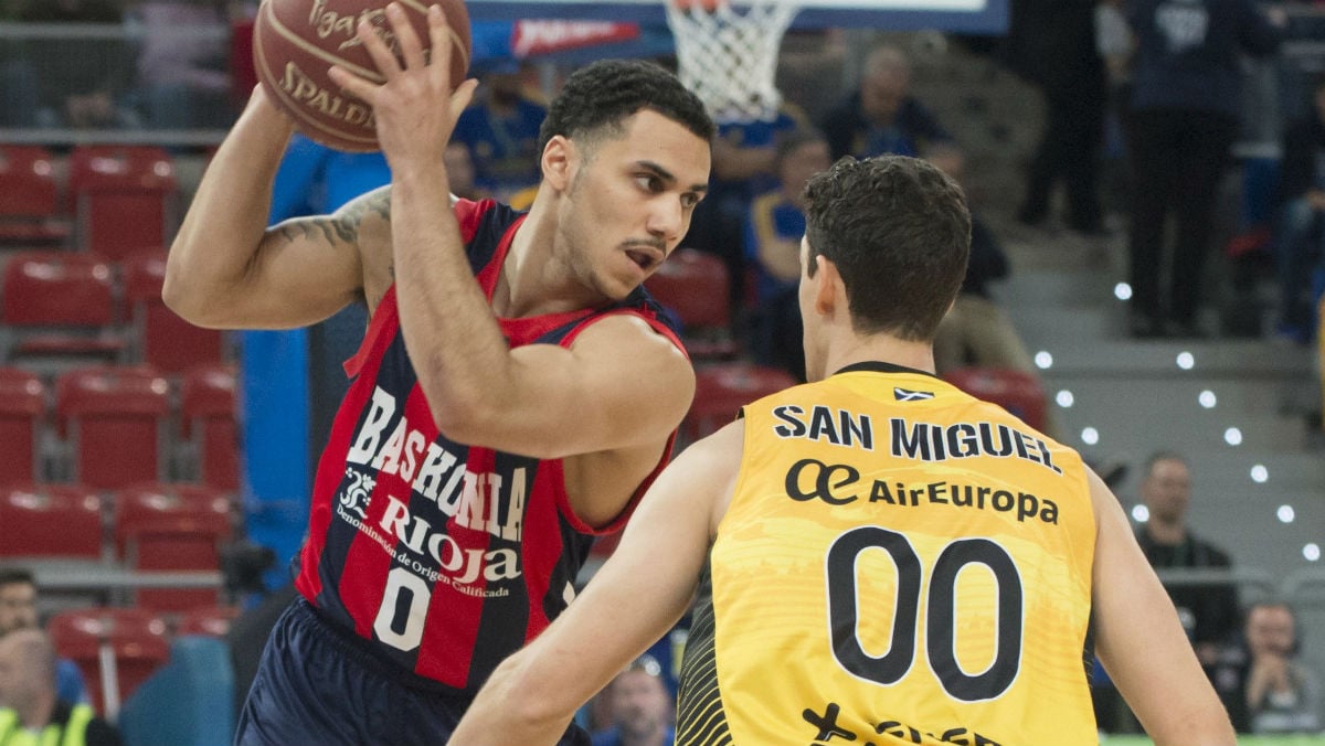 Larkin fue el mejor de Baskonia en los cuartos. (EFE)