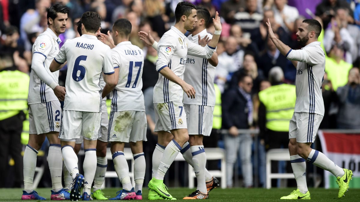 Los jugadores del Real Madrid celebran el 1-0 ante el Espanyol. (AFP)