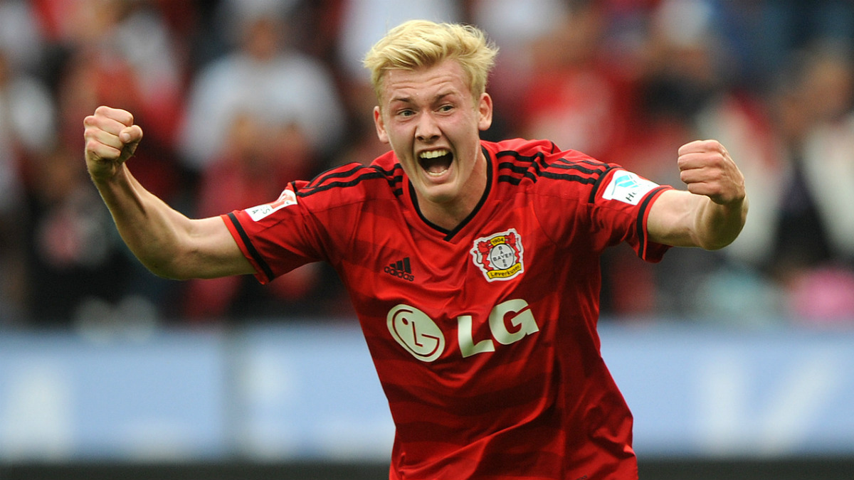 Julian Brandt celebra uno de los tres goles que lleva esta temporada con el Leverkusen.