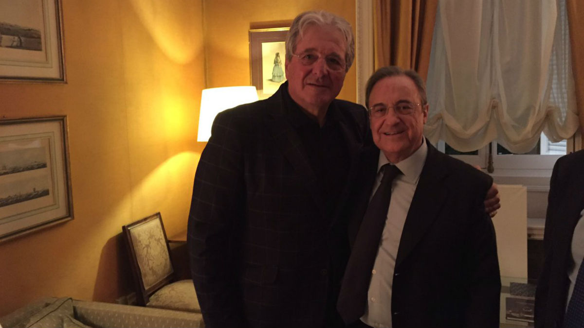 Jorge D’Alessandro junto a Florentino Pérez en la embajada de Argentina. (Twitter)