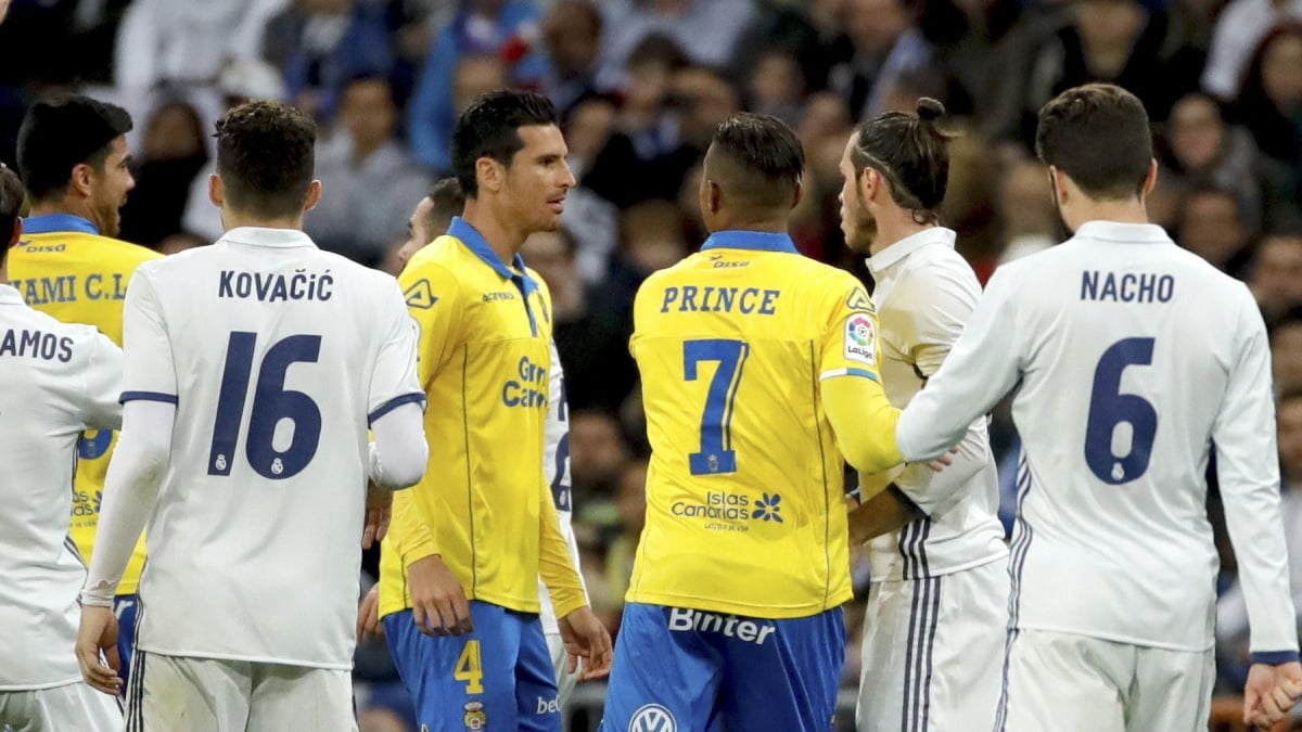 Tangana entre los jugadores del Real Madrid y de Las Palmas
